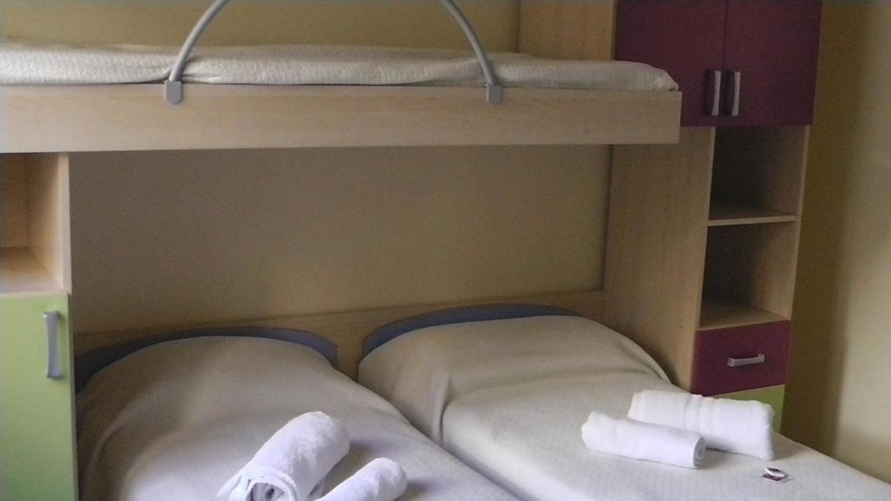 Hotel Villa Lorena Rimini Room photo