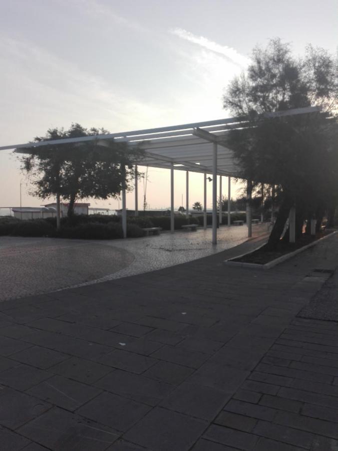 Hotel Villa Lorena Rimini Exterior photo